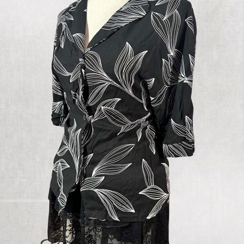 Whimsygoth Summer Style Patterned Long Sleeve Button Up Top - Picture 2 of 6